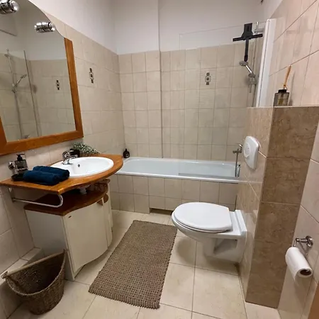 Apartment Saska Kepa Francuska Warsaw