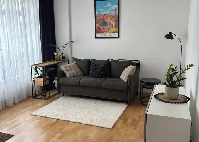 Saska Kepa Francuska Warsaw